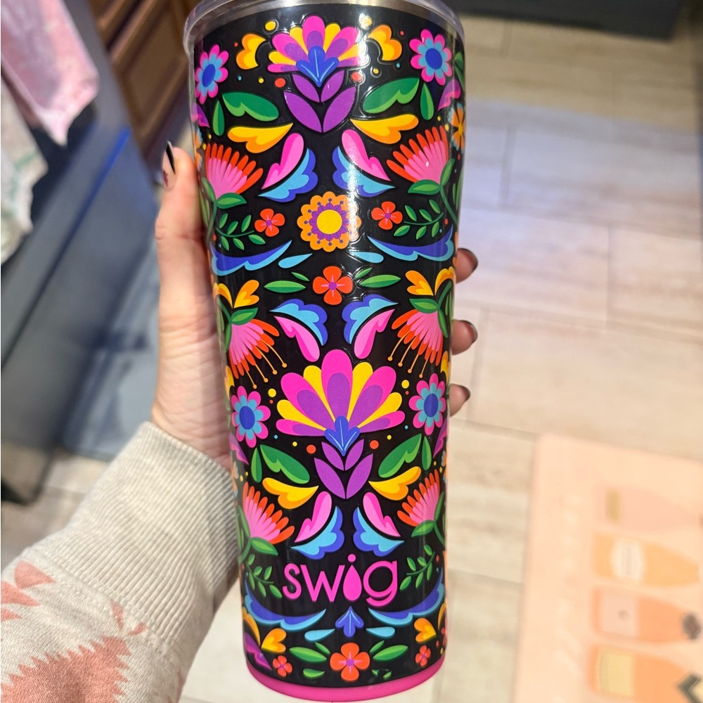 Swig Colorful Floral Tumbler